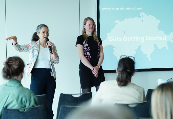 Frederike Asael, Managing Partner Impact Hub Bern, responsabile del programma Diversity Michelle Baumann, responsabile di progetto Girls Getting Started.